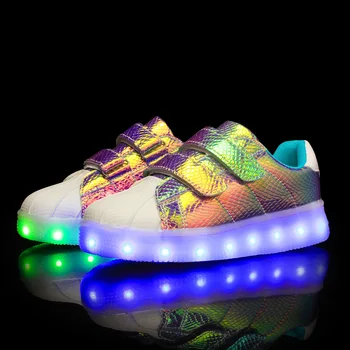 

Kids Casual Sneaker 2019 Summer Led Shoes Girls Boys Men Women Usb Glowing Sneakers Man Usb Re-charged Light Up Superstar Shoe
