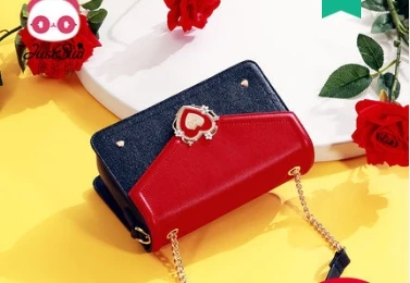 

Princess sweet lolita bag Summer casual and fashion simple shoulder bag Korean vision hit color chain square bag women 171968