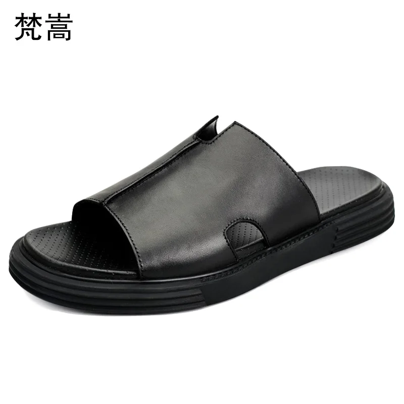 

Outdoor Slippers mens personality summer thick bottom fashion Genuine Leather fender summer men genuine leather slippers