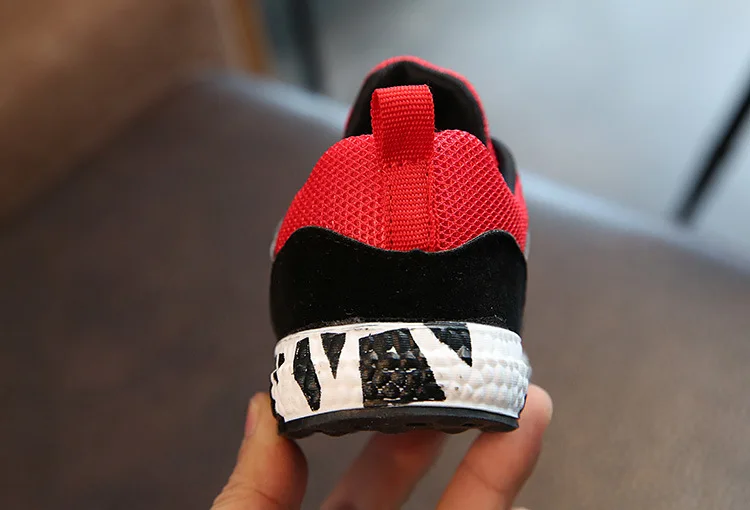 4347071229_1500180212