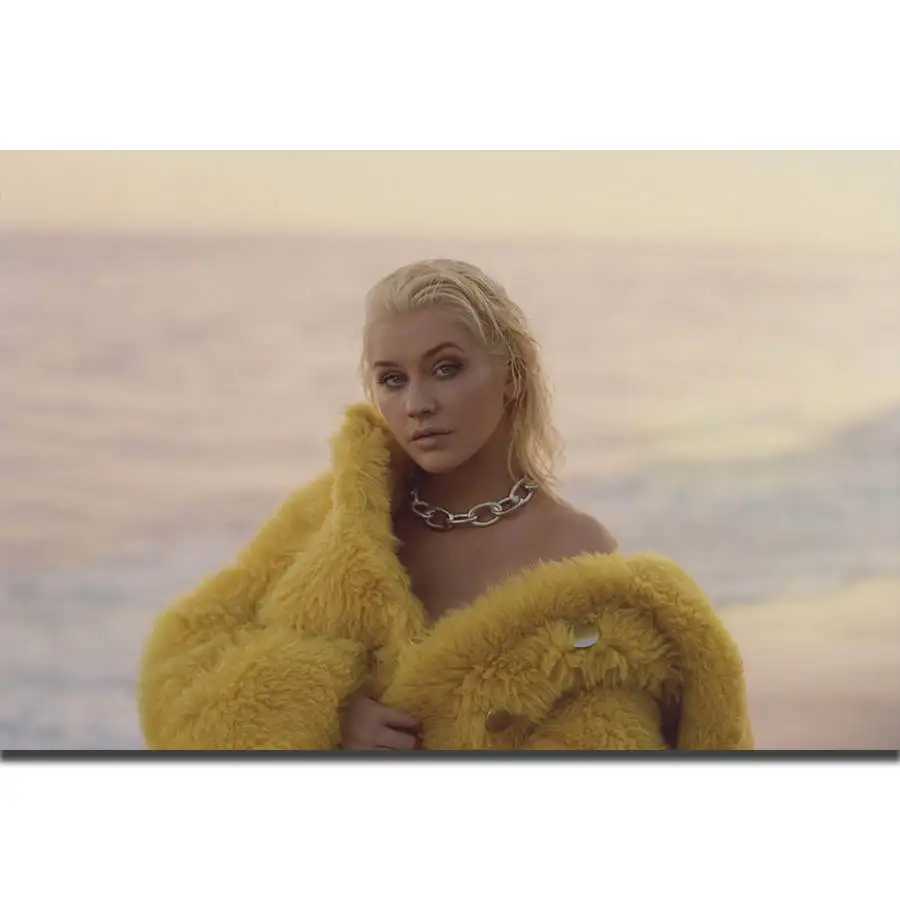 S1931 Christina Aguilera Liberation Pop Music Singer