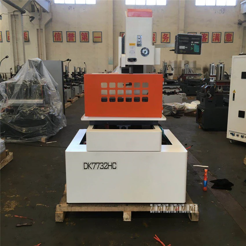 

DK7732HC Intelligent Medium-speed Wire Cutting Machine Professional CNC Wire Cutting Cut Machine Tool 220V/380V 2KW (370*610mm)