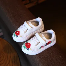 Enfants d’automne Chaussures Filles Baskets Mode Casual Chaussures Avec la Fleur À La Main Broderie Enfants Filles Respirant Chaussures