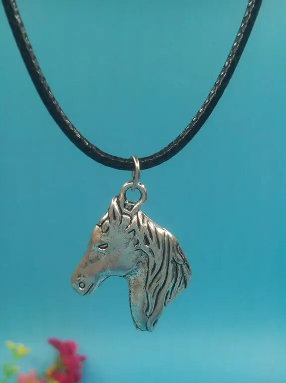 

New Horse Head Pendant Necklace Vintage Ancient Silver Horse Charms Necklace Fashion Jewelry Gift