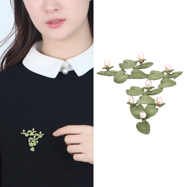 

new dragonfly gold-plated copper bottom natural pearl brooches