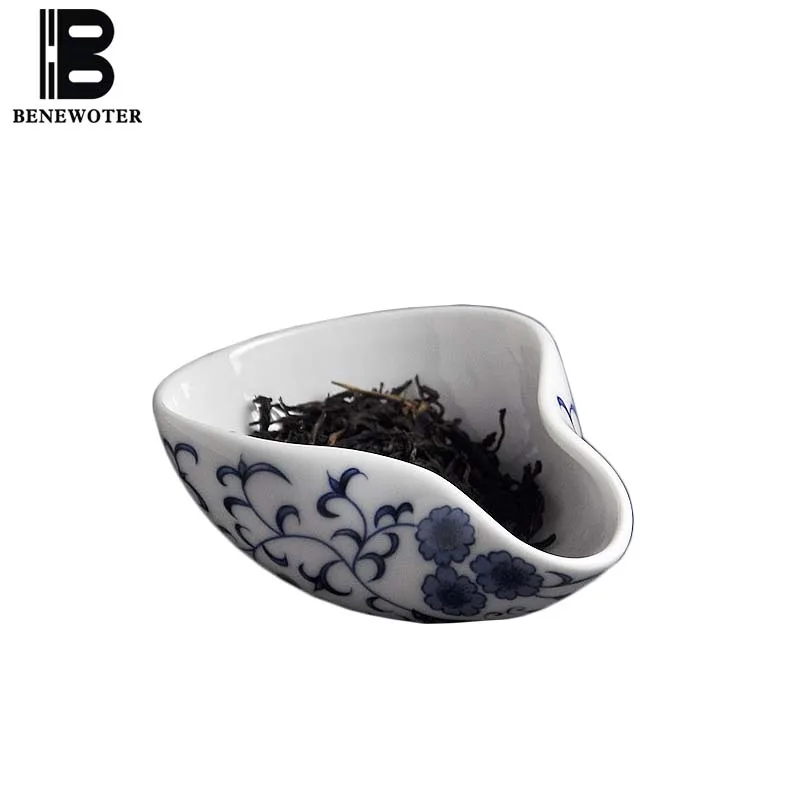 

Chinese Style Ceramic Porcelain Tea Holder Chahe for Office Teaware Tools Tea Ceremony Accessories Tea Scoops Shovel Pattern
