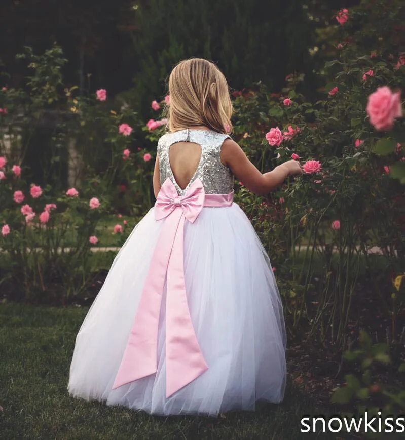 

Cute white/ivory girl first communion dress tulle ball gown with bow open back keyhole sparkly sequined sweet baby dresses