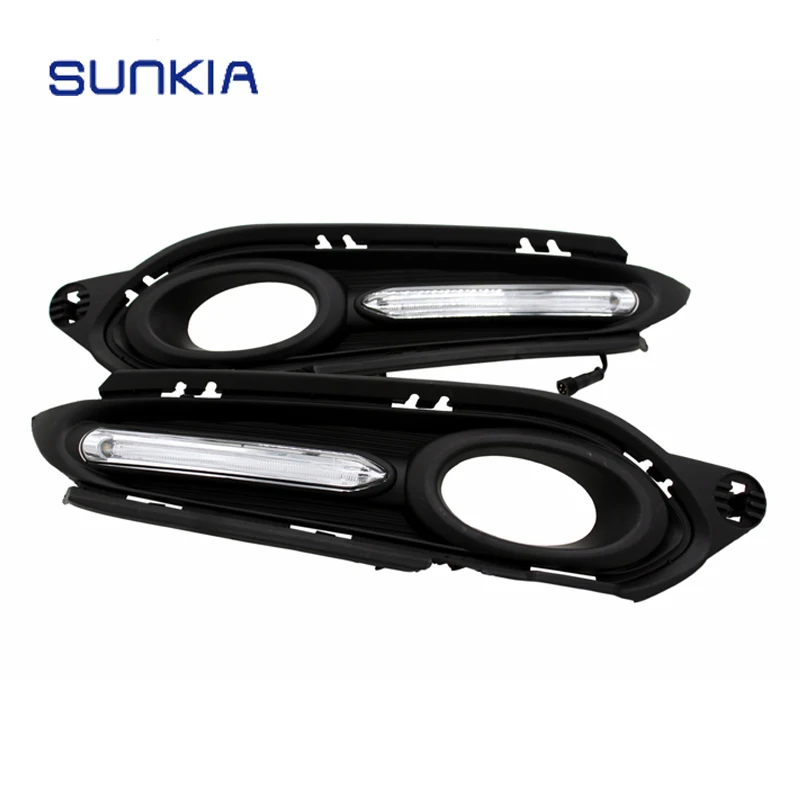 

2Pcs/Set SUNKIA Day Light LED Daytime Running Light DRL For Honda HRV Vezel 2014-2016 With Color Turning Signal Lamp
