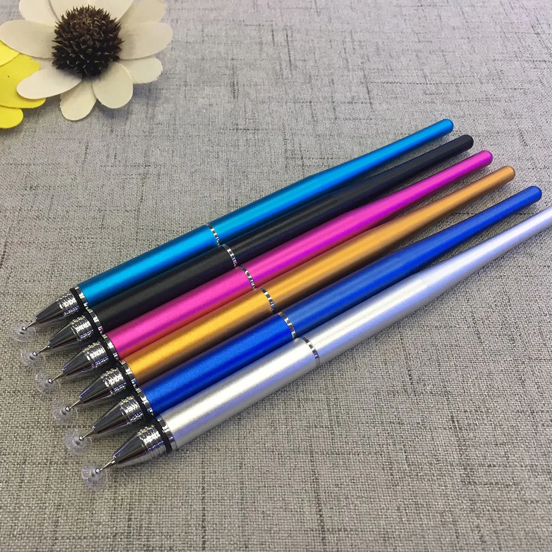 

Touch Screen Pen Sharp-tailed Disc Pen Conductive Cloth Head Suction Cup Two-in-one Stylus Pen Metal Capacitor Pen