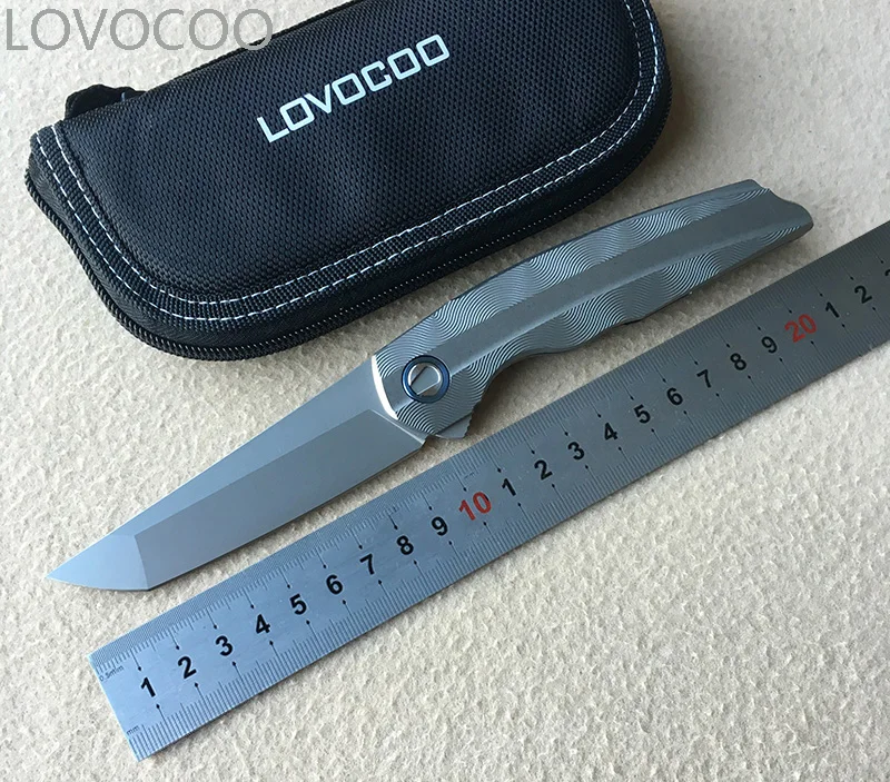 Baratos LOVOCOO RUS Flipping Tanto RFT D2 cuchilla de titanio cuchillo de fruta plegable al aire libre regalo de bolsillo cuchillos de caza que acampa herramientas de EDC