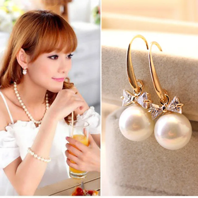 

Korean High-end Fashion Fashion Zircon Earrings Imitation Rhinestone Large Circle Pearl Bow Earrings For Women Jewelry