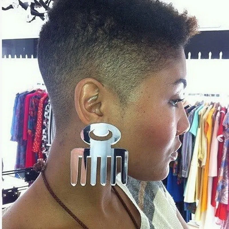 

1E Fashion Mirror Comb Earrings for Pretty Woman