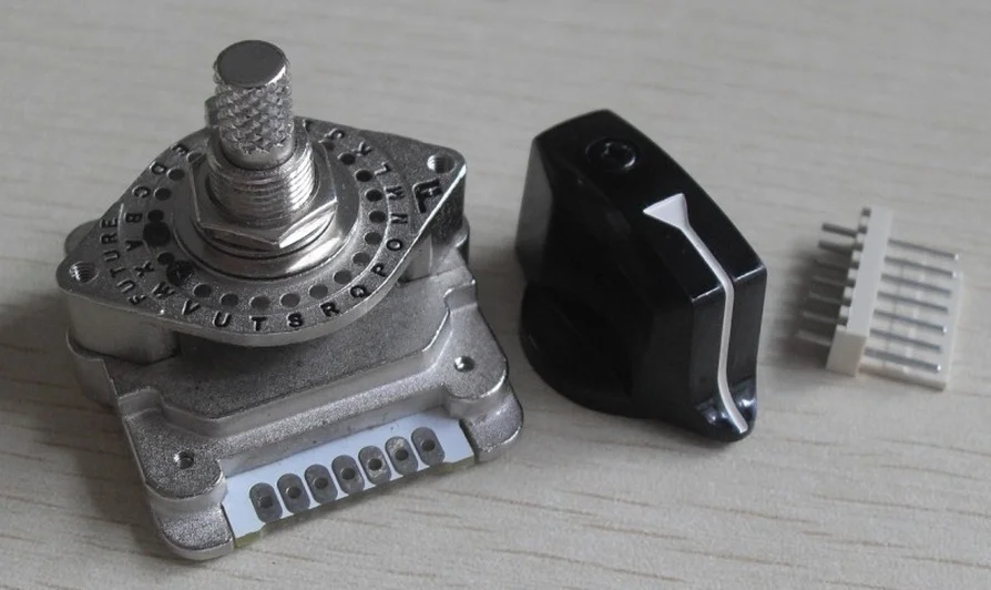 Digital Code Rotary Switch NDS01J,02J,03J,04J,01N,00N,02N,03N,04N,03H,04H,00H,01H,02H, CNC Controller Used for CNC Machinery Digital Code Rotary Switch NDS01J,02J,03J,04J,01N,00N,02N,03N,04N,03H,04H,00H,01H,02H, CNC Controller Used for CNC Machinery