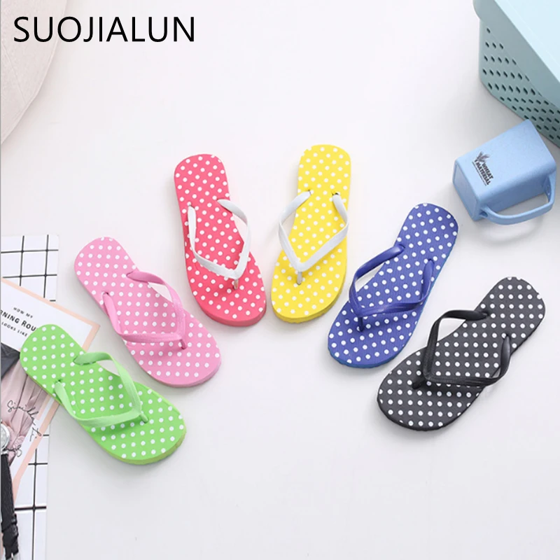 

SUOJIALUN Women Flip Flops Shoes Slippers Fashion Designer Beach Ladies Summer Outside Sandals Mujer Flats Slides