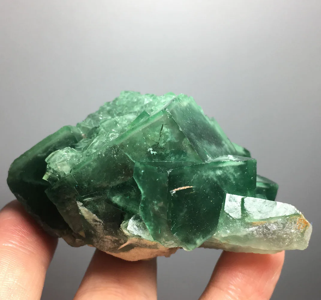 

268g Hot sale Natural perfect green fluorite Mineral Specimen healing crystals