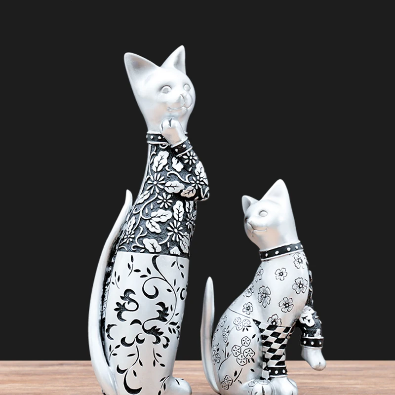 Европейские реалистичные Серебристые резные фигурки кошек из смолы, миниатюрные фигурки животных, настольные поделки, современные предметы интерьера, Декор
