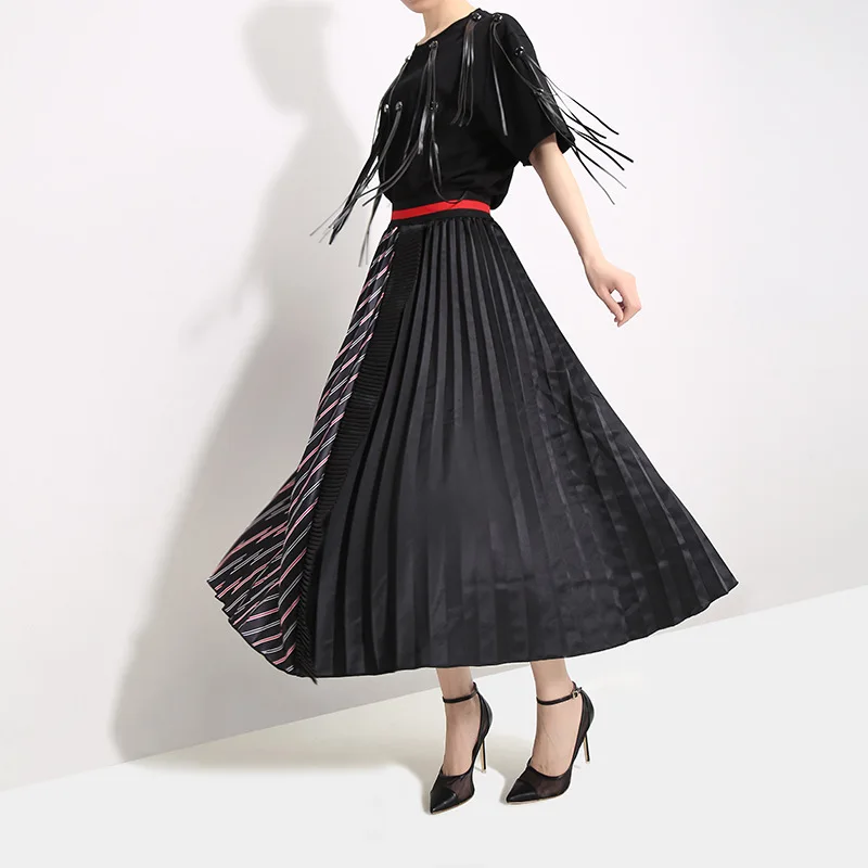 High Elastic Waist Black Hit Color Skirt New Spring Summer Women Fashion Tide Pleated Stitching Loose Half-body Skirt 852 High Elastic Waist Black Hit Color Skirt New Spring Summer Women Fashion Tide Pleated Stitching Loose Half-body Skirt 852