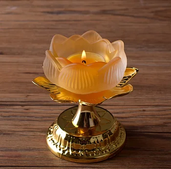 

Classical Chinese Alloy Lotus Candle Stand Ornamental Metal Flower Candle Holder Gift Craft for Home Decor and Art Collection