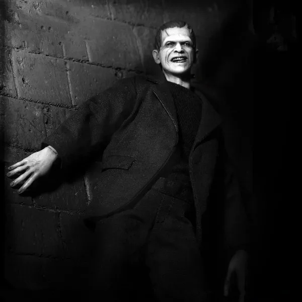 Один: 12 Mary Shelley's Frankenstein " экшн-фигурная пленка 1931 Movie KO's Mezco BJD ветровка Игрушки Кукла 16 см Коллекционная фигурка