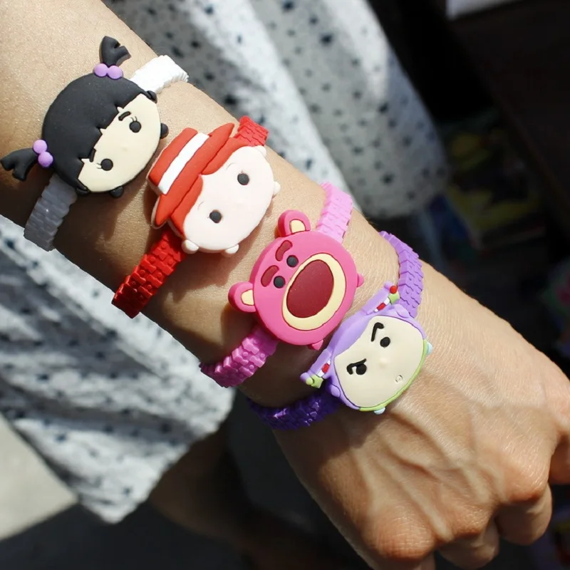 

Creative cartoon Toy Story bracelets PVC Bangles Gifts for children Kids accessories Adjustable heart zipper wristband