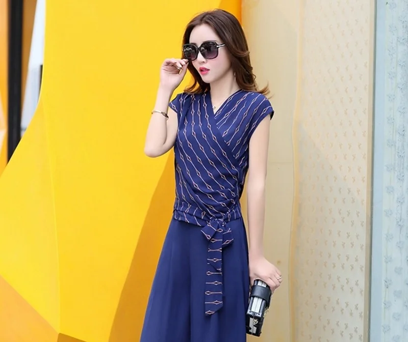 4034741863_1992375022