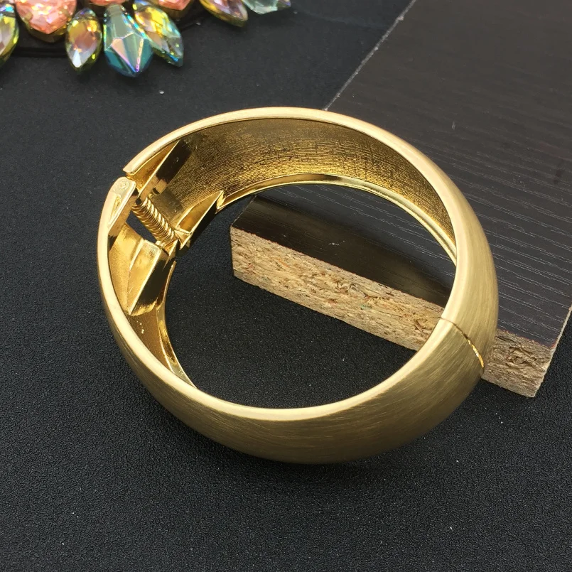 MANILAI Inferior smooth Gold Color Alloy Punk Cuff Bracelets Women 2018 Geometric Statement Bangles Bracelets Big Jewelry