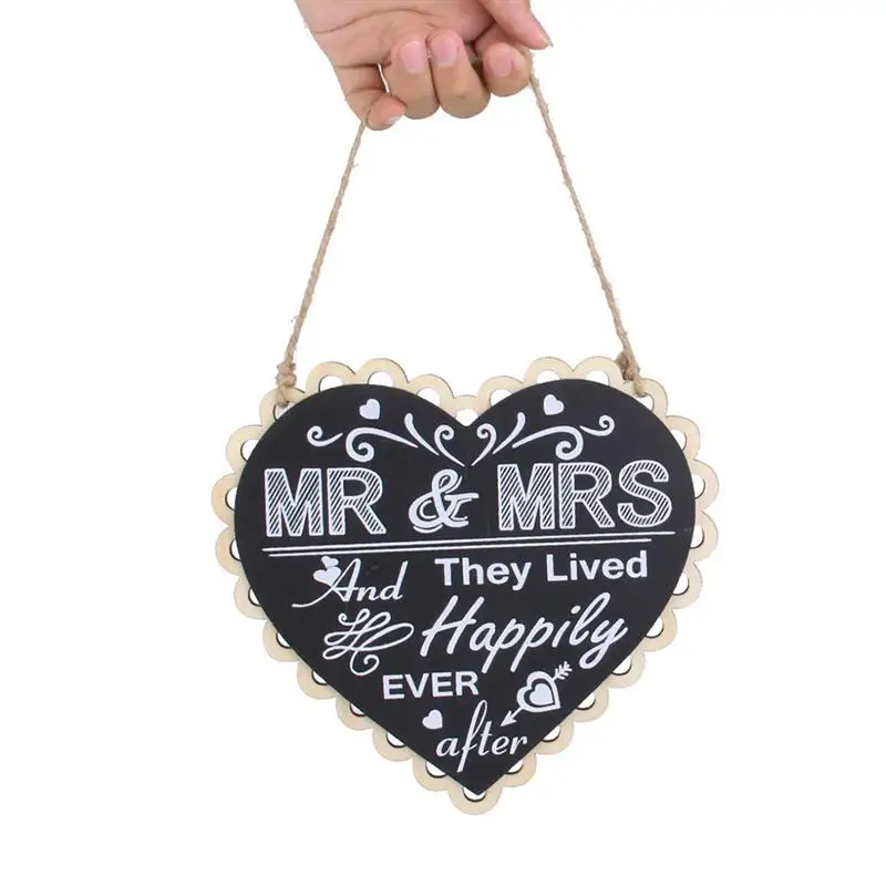 

Wedding Craft Heart Shape Wooden Blackboard Pendant Mr & Mrs Sign Hangtag