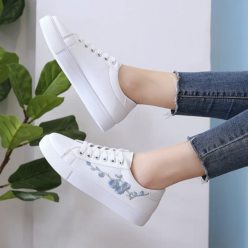

Spring Women Shoes White Sneakers Breathable Flats Women Low Top Canvas Shoes Lace-up Flower Casual Woman Tenis Feminino