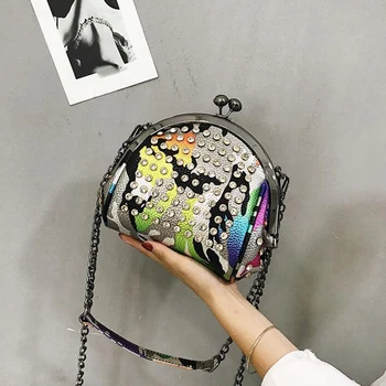 

NEW-Personality Diamond Shell Pack New Temperament Tote Chain Shoulder Messenger Bag Evening Clutch