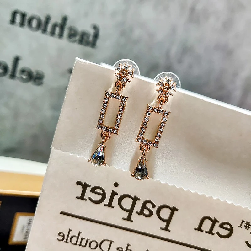 Cute-sweet-rhinestone-plated-alloy-hoop-pendant (5)