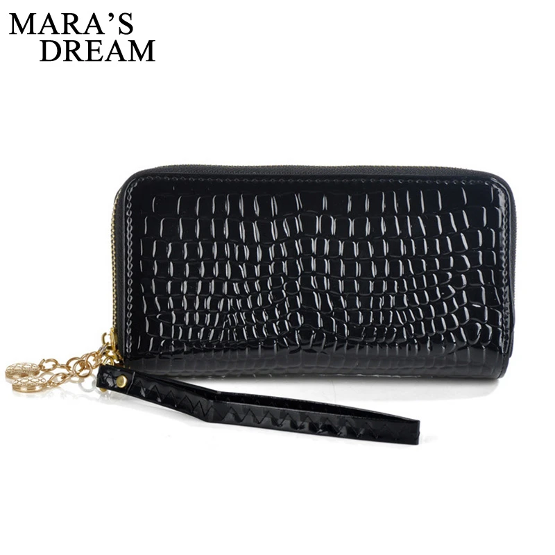 leather purses and wallets