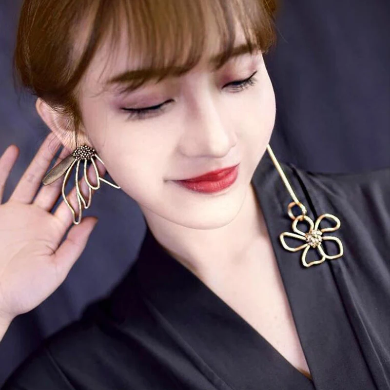 ins So Cool Vintage Alloy Flower Exaggerated Dangle Earrings For Women 2018 Asymmetric Super Long Korean Earrings Girls Brincos - Image 2