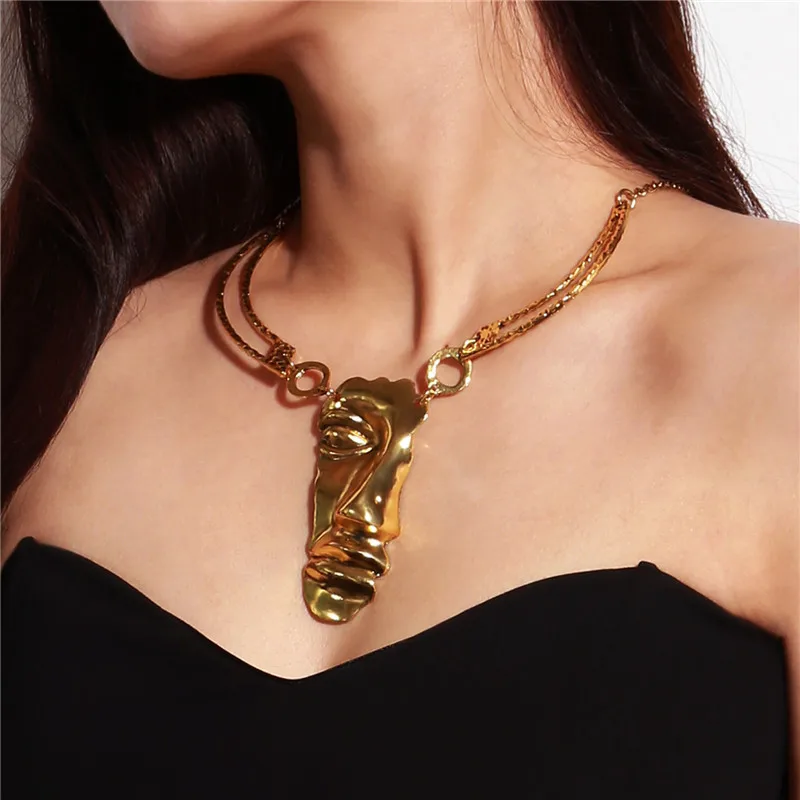 

Winterxue Punk Gold Color Metal Necklaces & Pendants Vintage Big Face Chokers Necklaces Statement Collar Necklaces