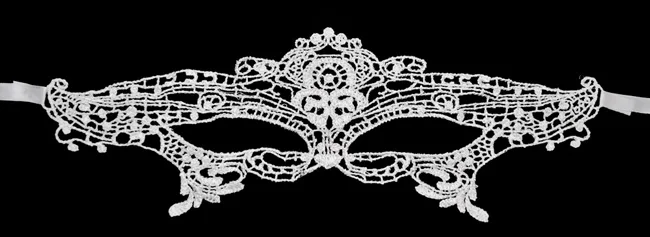 FS0441-queen-white