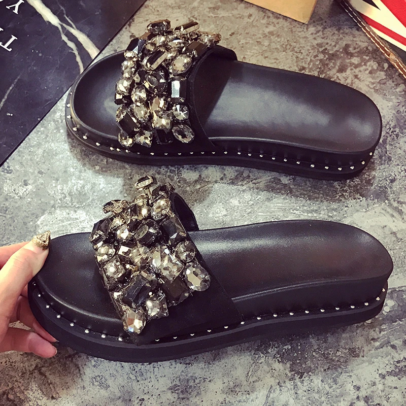 

Crystal Slippers Women Summer Platform Shoes 2019 New Fashion Flat Slides Women Basic Slippers Black Ladies Shoes Big Size 41