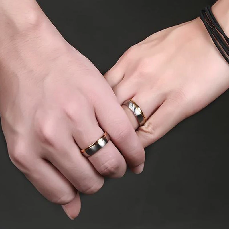 Romantic Wedding Rings For Lover Gold-Color Stainless Steel Couple Rings Crystals Anti-allergy Rings Engagement Party Jewelry
