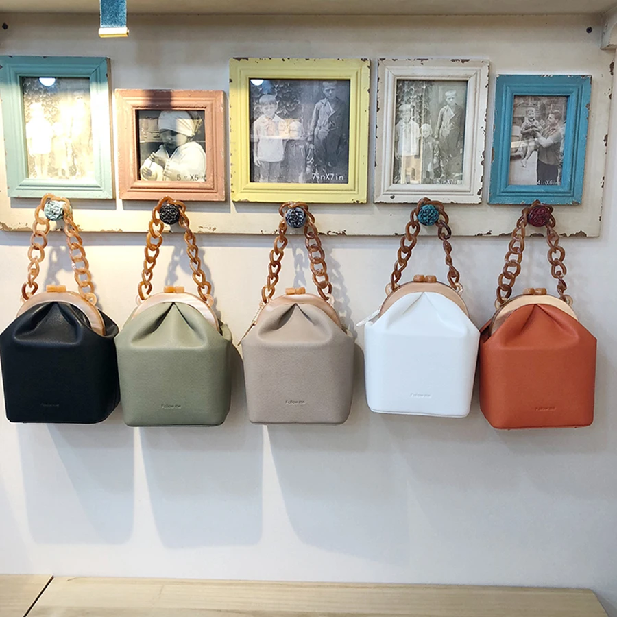Acrylic Box Bag Bucket Bag for Women Acrylic Clip Evening Bag Ins Chain Luxury Women Handbag Banquet Party Purse Shoulder Bags Acrylic Box Bag Bucket Bag for Women Acrylic Clip Evening Bag Ins Chain Luxury Women Handbag Banquet Party Purse Shoulder Bags