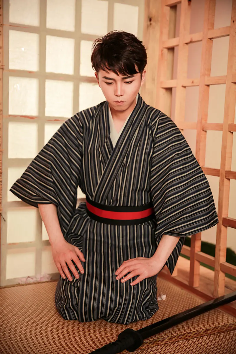 Японское мужское традиционное Кимоно Черный Полосатый воин юката Винтаж Мужской Косплей Костюм сценическая одежда один размер