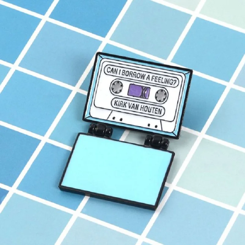 高档 胸针饰品珐琅卡通合金Kirk的磁带辛普森胸针徽章8