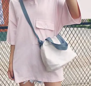 

Korean version hit color bucket shoulder bag simple wild solid color Messenger bag