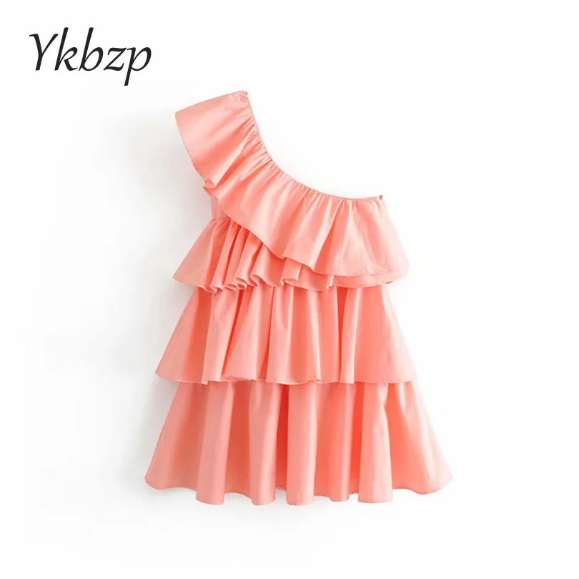 

2019 summer new women's pure color One shoulder ruffles Strapless shoulder gown dress female elegant strap tiered dresses