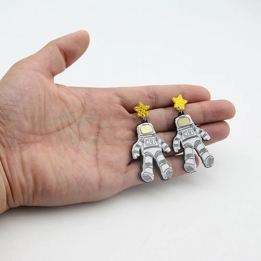 FishSheep Creative Spaceman Acrylic Drop Earrings Cute Glitter Star Space Astronaut Figure Pendant Dangle Earrings Brincos Gift