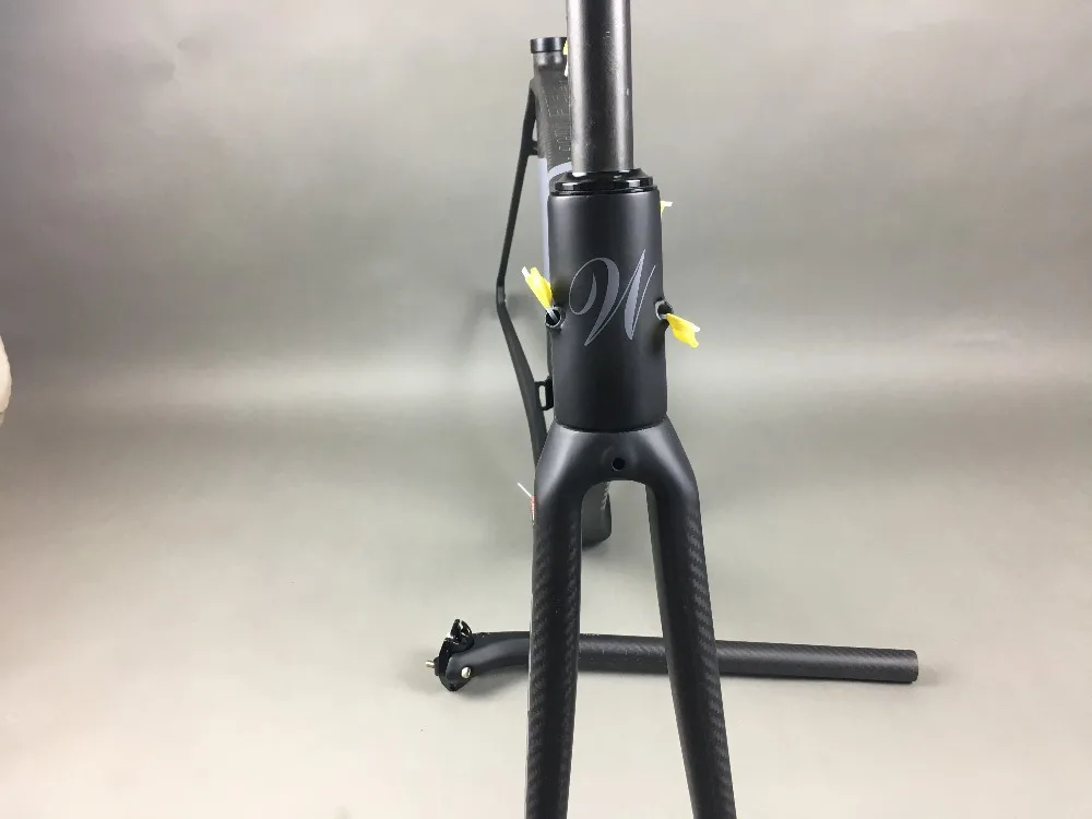 Perfect popular design FASTERWAY PRO grey with grey decals carbon road bike frameset:carbon Frame+Seatpost+Fork+Clamp+Headset,free ems 5