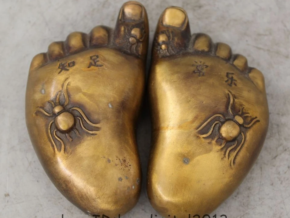 

Chinese FengShui Bronze Copper Contentment Spider Foot happy smile Statue Pair