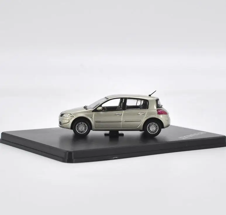 Модель автомобиля из сплава в масштабе 1:43 игрушечный автомобиль с высокой