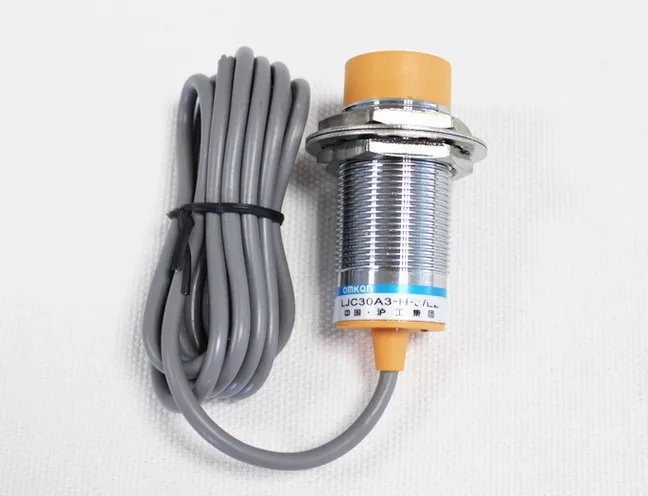 

Group Capacitance Type Near Switch LJC30A3-H-Z/BY PNP Three Line Direct Normally Open M30