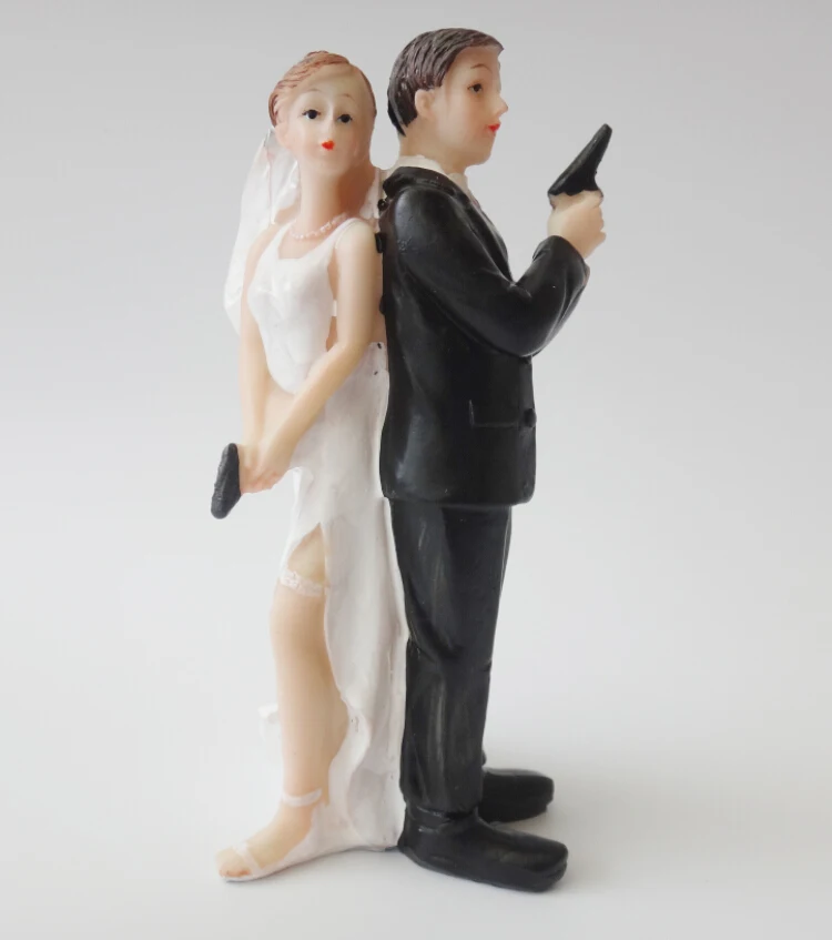 

New Style Creative Wedding Cake Topper Decorations Bride Groom Wedding Gift Doll Back-To-Back Resin Couple Cake Accessories