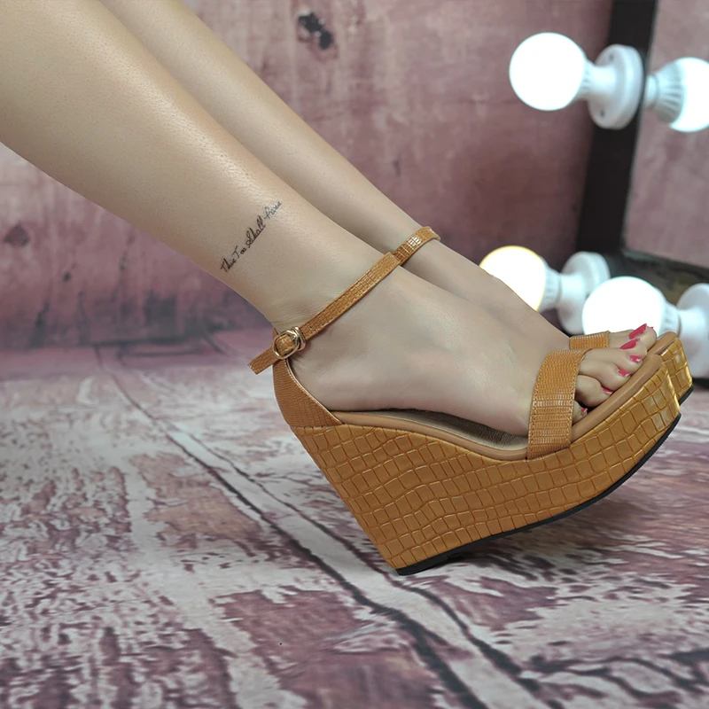 Summer 2016 Platform Sandal Waterproof Black High Heeled Shoes Female Buckle Plus Size 41 Small 30