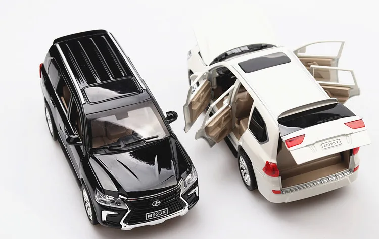 1:24 Lexus Lx570 легкосплавная модель автомобиля, ВЫКЛ-модель дорожного транспортного средства, модель внедорожника, модель автомобиля, 6 дверей, звук и светильник, оттягивание автомобиля, украшения