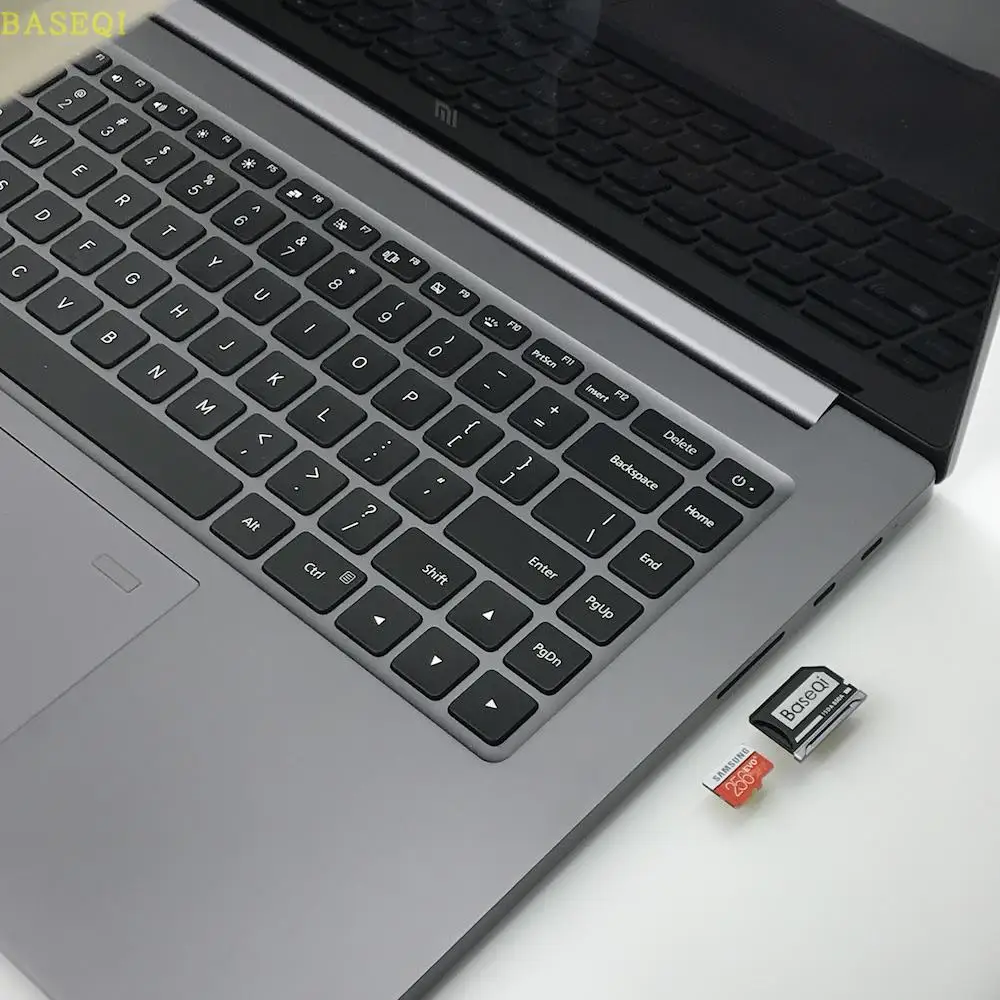  BaseQi Aluminium Stealth drive Adaptador de tarjeta de memoria Micro SD / TF a SD Lector de tarjeta